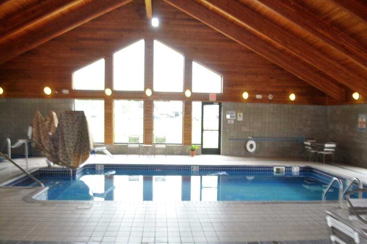 Fairbridge Inn & Suites Thorp Esterno foto