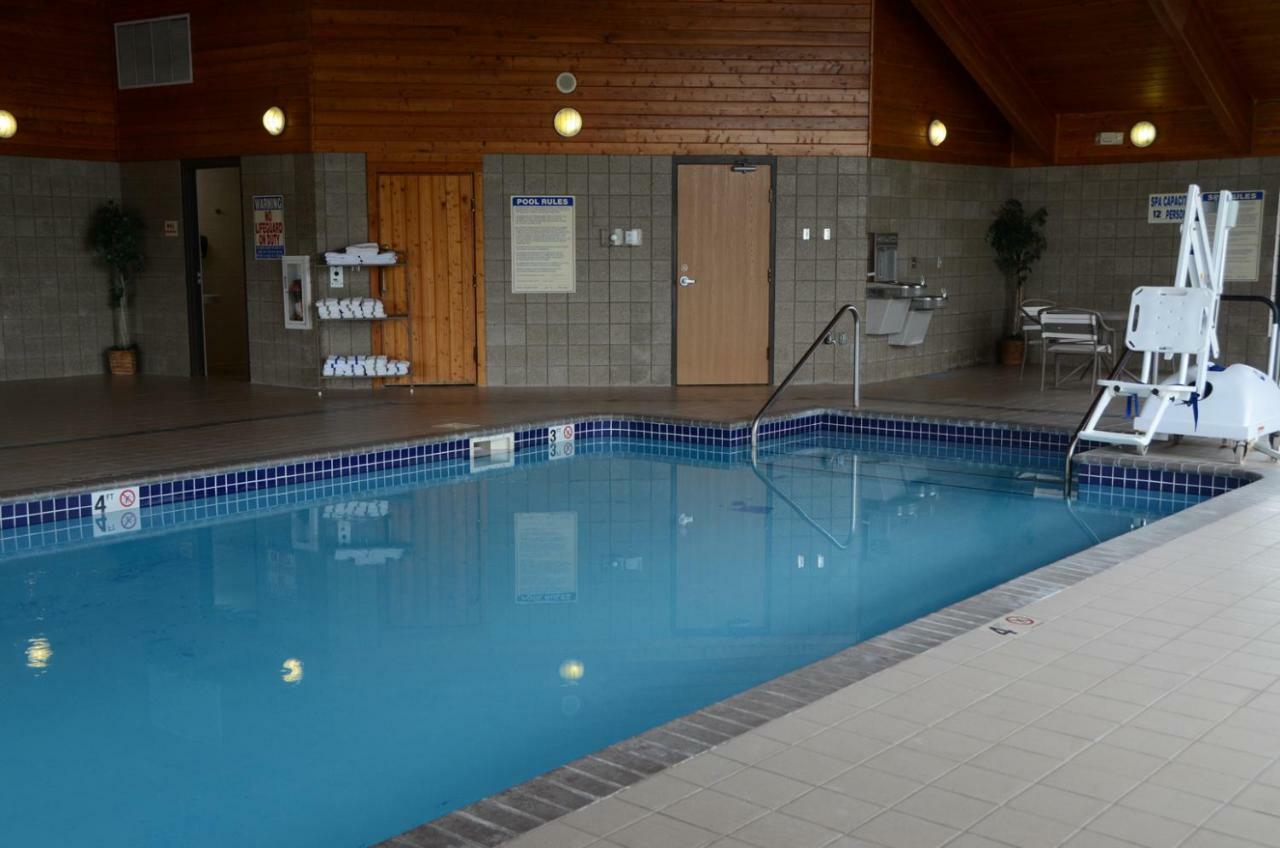 Fairbridge Inn & Suites Thorp Esterno foto